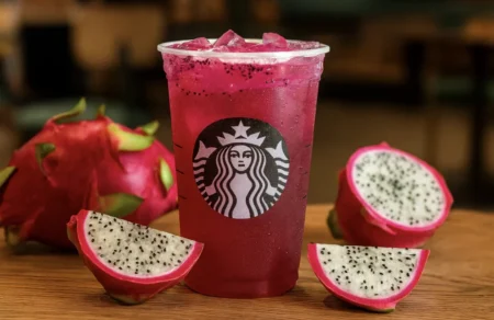 Starbucks libera bebida grátis em ação especial para o “Refresher Day” 15. starbucks bebida gratis refresher day
