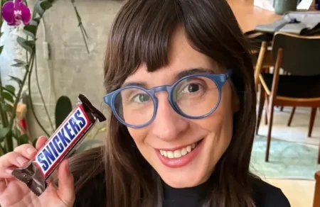 Camila Fremder vira queridinha das marcas após polêmica com podcasts