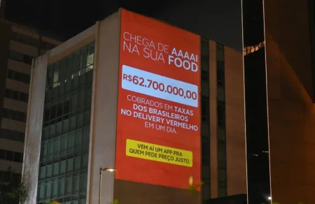 99Food usa prédios de SP para revelar taxas do iFood 38. 99food revela taxas ifood