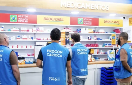 Farmácias do Rio são multadas em R$ 1 milhão por exigir CPF de clientes 123. procon multa farmacias cpf