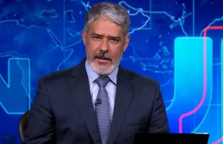 William Bonner deixa o Jornal Nacional após 29 anos na bancada 98. william bonner deixa jornal nacional
