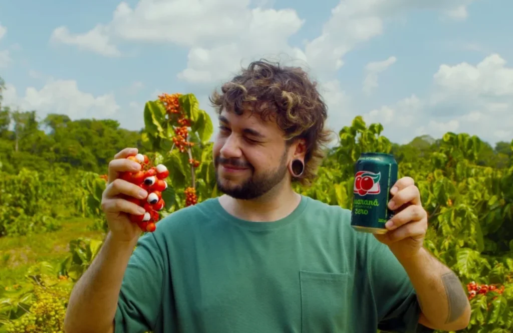 Guaraná Antarctica recria comercial dos anos 90