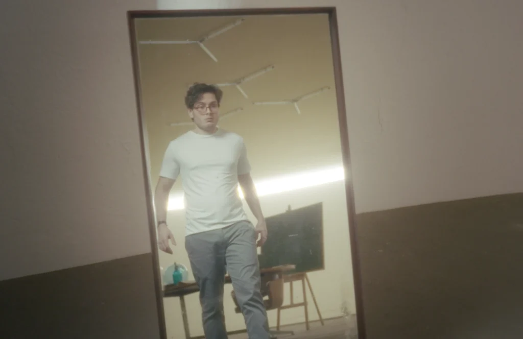 Minimal cutuca concorrência e transforma modal em pijama