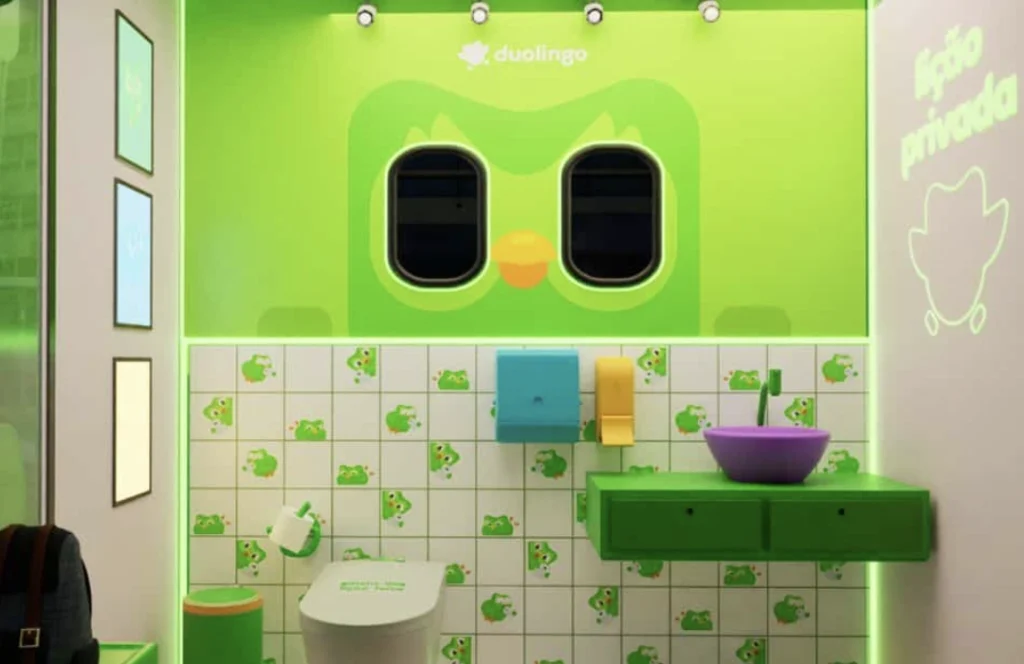 Lição Privada: Duolingo lança campanha para quem usa o celular no banheiro 256. duolingo licao privada