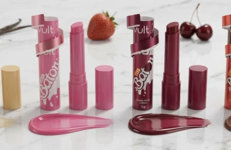 Vult e Baton lançam gloss stick que imita chocolate 297. vult baton gloss