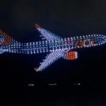 GOL faz show de drones em Copacabana para anunciar novas rotas internacionais