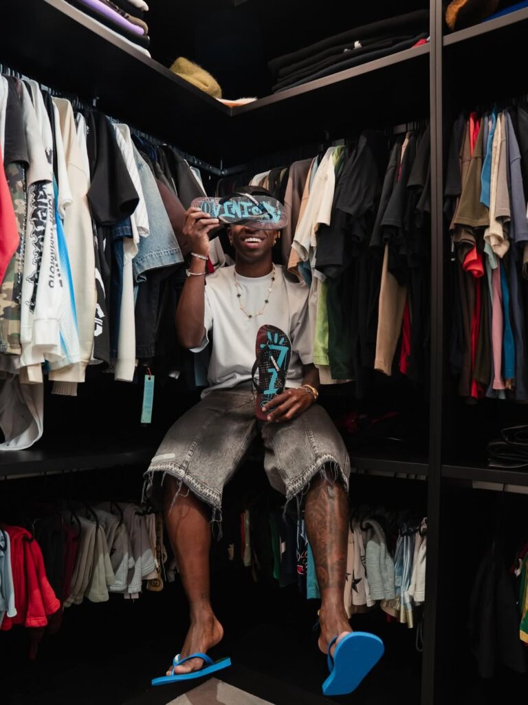 vini jr. e Havaianas 2