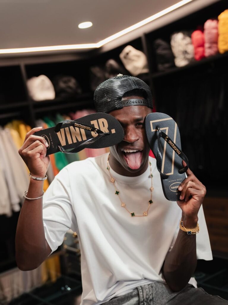 vini jr. e Havaianas 3