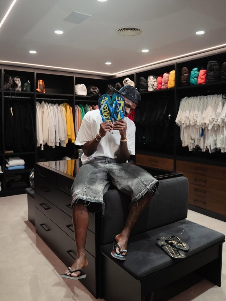 vini jr. e Havaianas 4