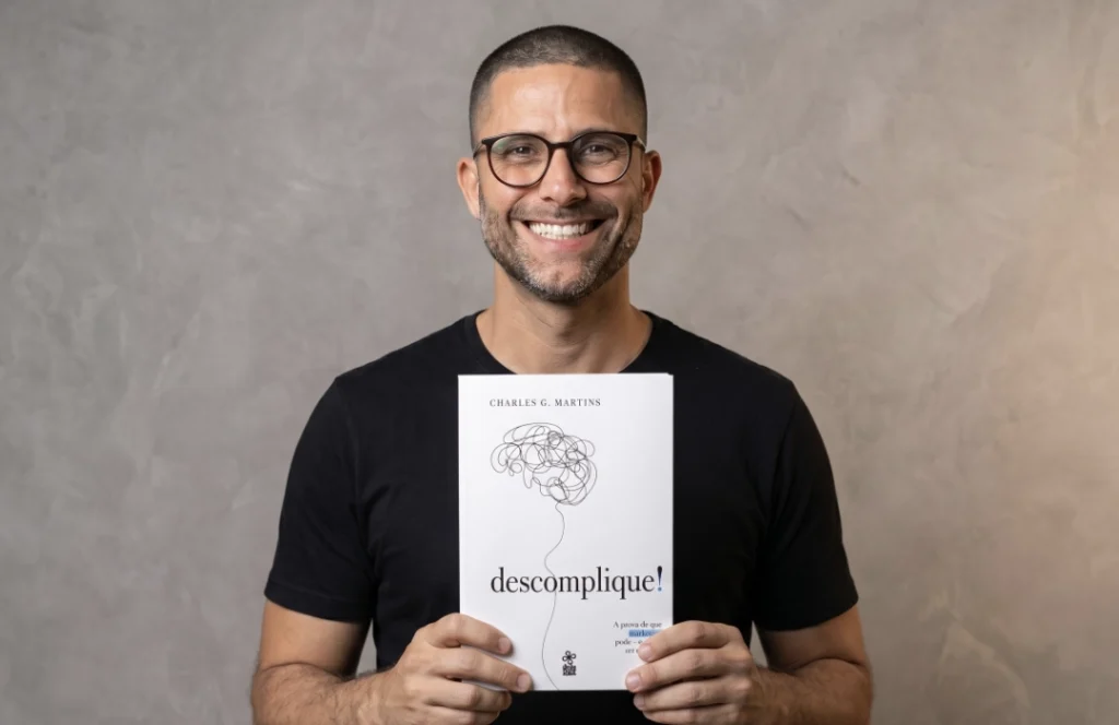 Descomplique! O livro que vai mudar como você faz marketing 1 09. descomplique marketing livro w