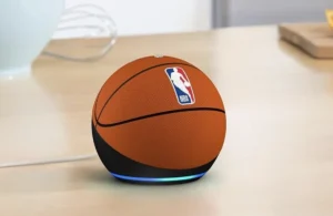 Amazon lança Echo Dot com visual de bola da NBA Amazon lança Echo Dot com visual de bola da NBA