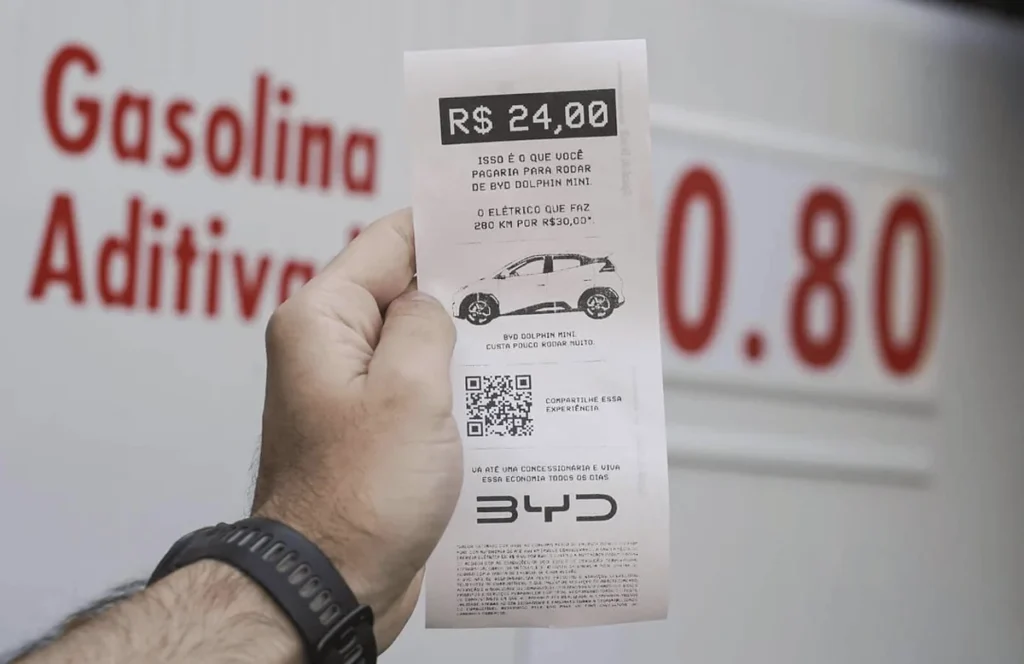 BYD vendeu gasolina a R$ 0,80 para provar economia do Dolphin Mini 11. byd gasolina 80 centavos 1200