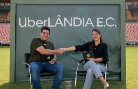 Uber compra Naming Rigths do time Uberlândia E.C. Uber compra Naming Rigths do time Uberlândia E.C.
