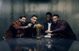 Lego faz um comercial icônico com Messi, Mbappé, CR7 e ViniJr. Lego faz um comercial icônico com Messi, Mbappé, CR7 e ViniJr.