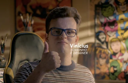 Burger King contrata o sobrinho para fazer comercial do King Fraldinha 380. king fraldinha burger king