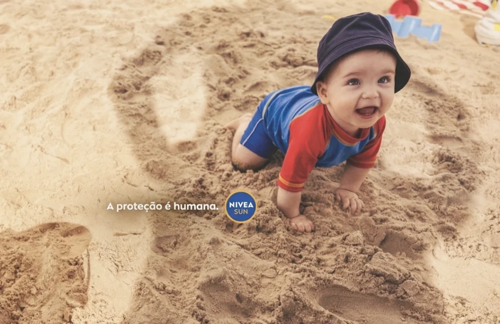 Nivea Sun transforma a sombra dos pais em anúncio 393. nivea sun protecao solar