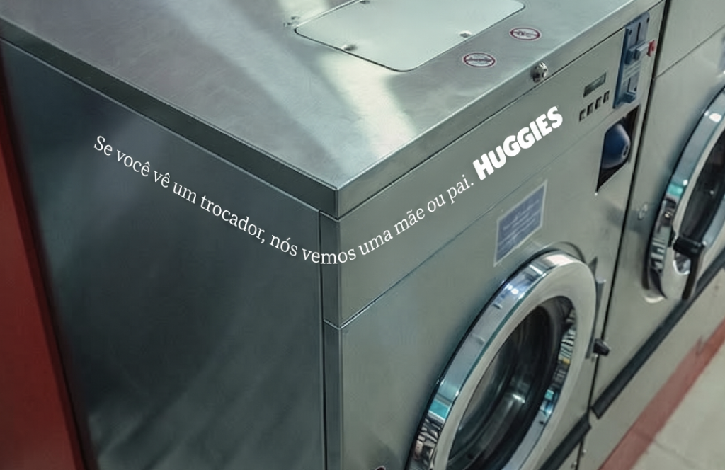 Huggies faz anúncios com lugares inusitados de trocadores 397. huggies trocadores inusitados