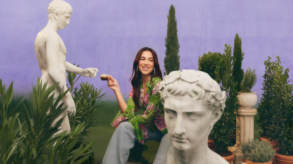 Nespresso lança campanha global com Dua Lipa 1 KV NESPRESSO DL TUSCANY 0195 VFINAL 16x9 1