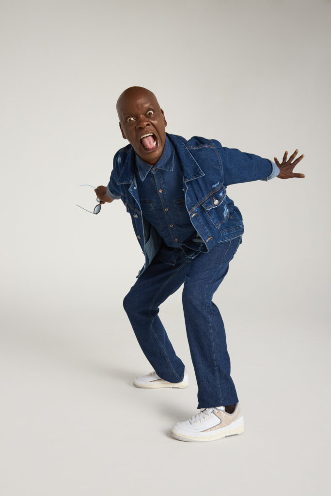 Sebastian volta a ser garoto-propaganda, dessa vez para a Montreal 3 Montreal mkt jeans 1309