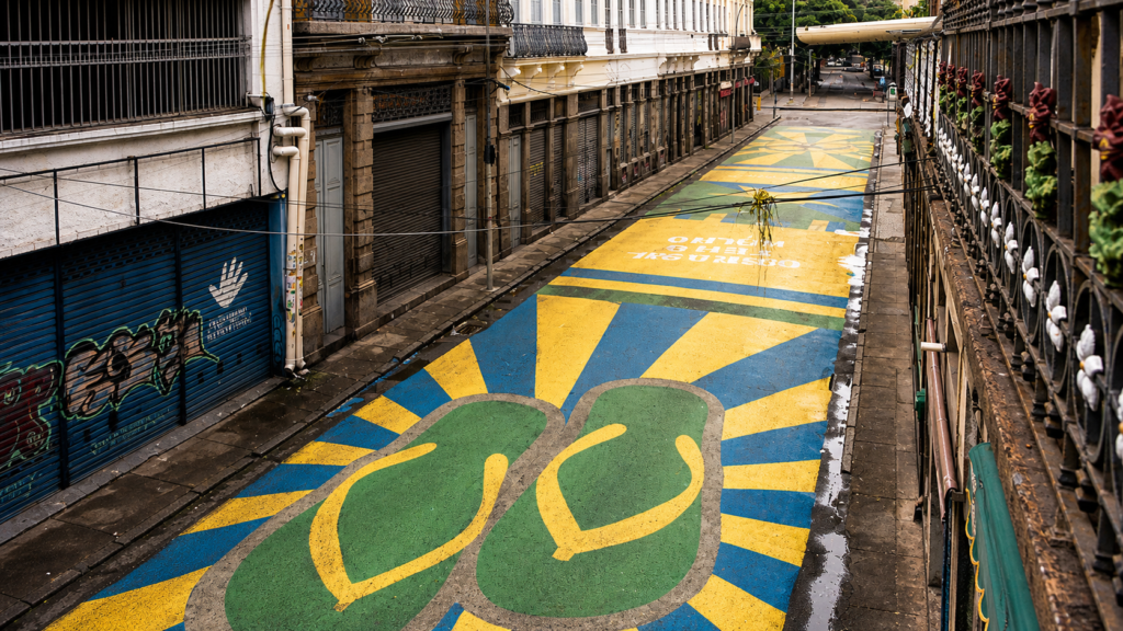 Havaianas faz ação com 4.500 chinelos no Pão de Açúcar 2 havaianas pao acucar copa 3