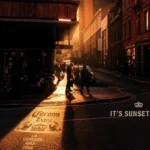 Corona usa sombras do pôr do sol como anúncio