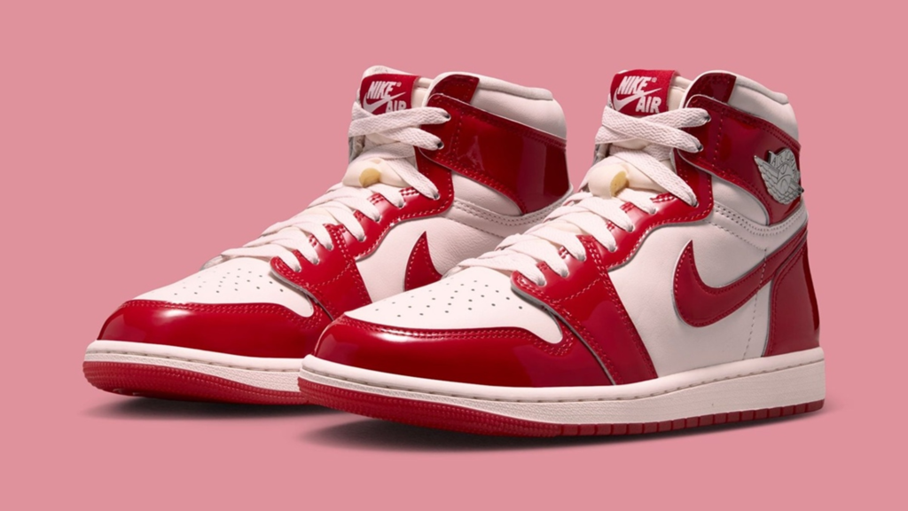 Air Jordan 1 chega com 5 pingentes para decorar unhas 2 Air Jordan 1 ganha versão feminina com kit exclusivo de 5 pingentes de unha e chega às lojas em 2 de setembro.
