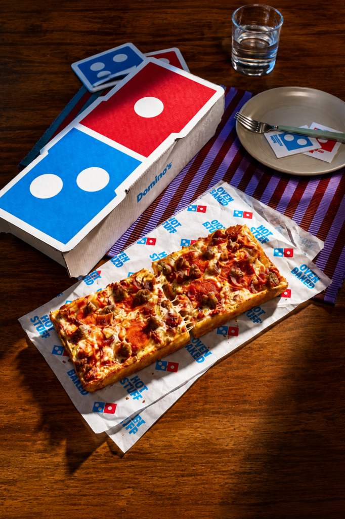 Domino's lança pizza retangular com o formato do seu logo 2 dominios pizza 3