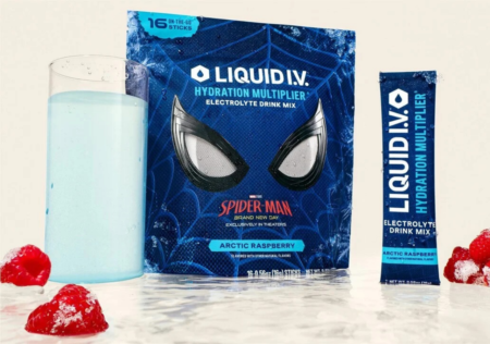 Liquid I.V. aparece em Homem-Aranha: Um Novo Dia e na série Off Campus, consolidando sua estratégia de marketing cultural.