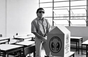 As cabines de votação já tiveram publicidade de marcas nos anos 80 As cabines de votação já tiveram publicidade de marcas nos anos 80