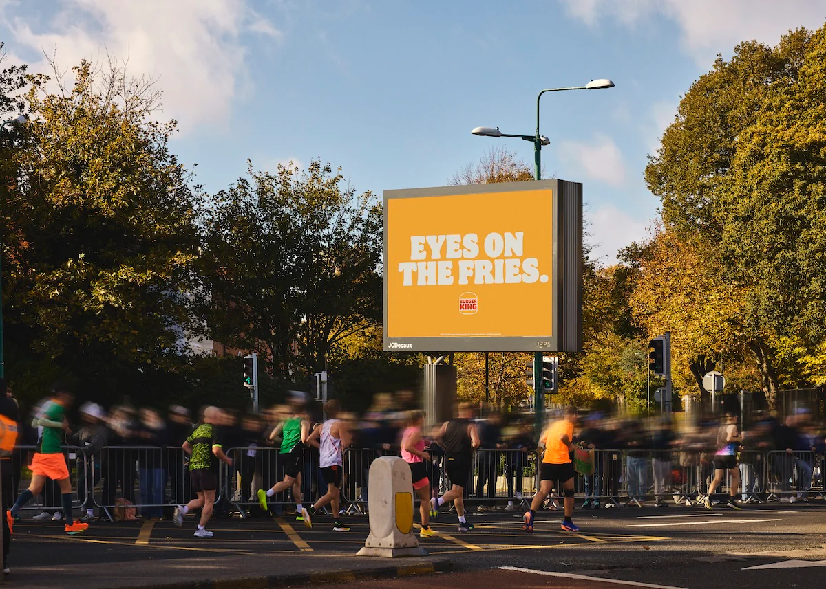 Burger King coloca corredores de maratona em copos gigantes