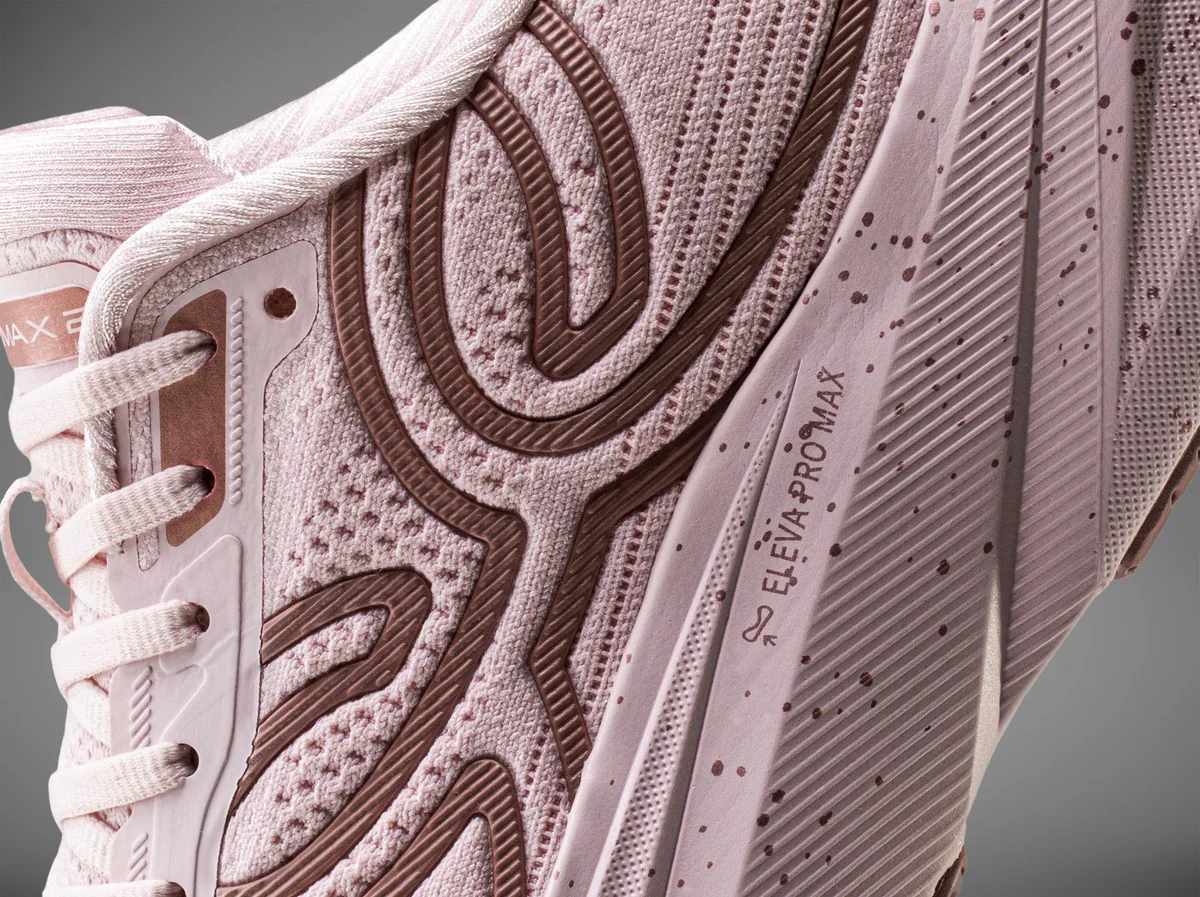 Olympikus lança Corre Max 2 em edição especial para Outubro Rosa 2 Olympikus Outubro Rosa: detalhes do Corre Max 2, com preço de R$ 599,99
