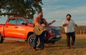 RAM lança Dakotanejo com Cesar Menotti & Fabiano, projeto musical criado pela Leo que homenageia a Dakota e a cultura sertaneja.