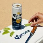 Corona lançou uma lata com tampa de abertura total