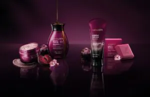 Nativa SPA Ameixa Intensa invade novela Nativa SPA Ameixa Intensa entra em novela da Globo, ativa campanha nas redes e oferece brinde em dobro nas lojas da marca.