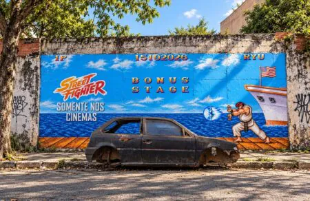Street Fighter: carros abandonados viram anúncio do filme