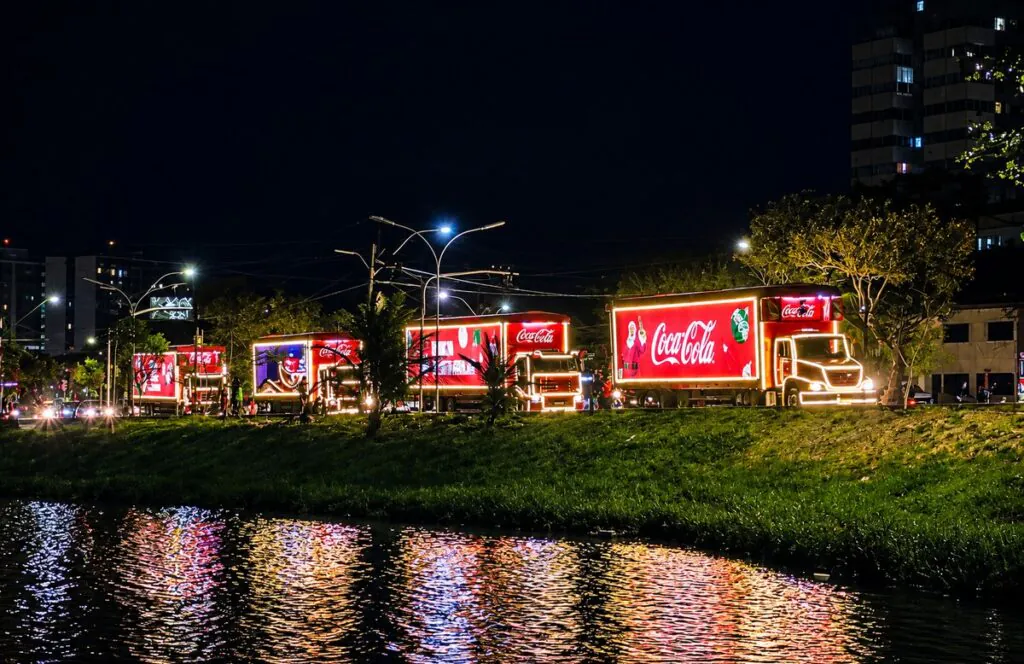Caravana de Natal Coca-Cola 2026: Confira a agenda completa no Brasil Caravana de Natal Coca-Cola 2026: Confira a agenda completa no Brasil