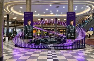 Nubank Ultravioleta lança campanha com pilotos da Mercedes-AMG na F1 Nubank Ultravioleta lança campanha com pilotos da Mercedes-AMG na F1