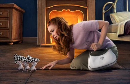 Prada desenha campanha de Natal à mão