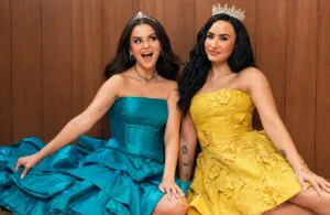 Rare Beauty reúne Selena Gomez e Demi Lovato em campanha inspirada em Disney Channel